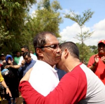 Tangis Danny Pomanto Pecah di Family Gathering Pemkot Makassar
