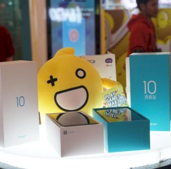 Hago Luncurkan &ldquo;Hago Lipstick Challenge&rdquo; Tantangan Game Berhadiah HP Honor, AXIS Hyphone dan Lipstick