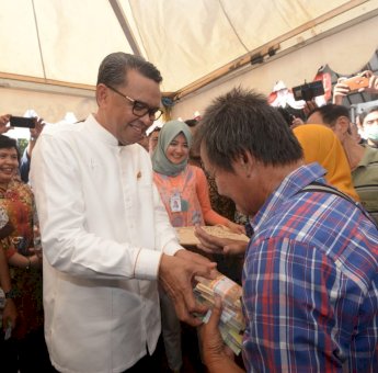 Nurdin Abdullah Resmi Buka Layanan Penukaran Uang, BI Siapkan Rp 5,7 Triliun untuk Warga Sulsel