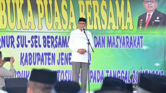 Gubernur Sulsel, Prof. Nurdin Abdullah memberikan sambutan pada pelaksanaan buka puasa bersama pemerintah Kabupaten Jeneponto, Selasa (21/05/2019).