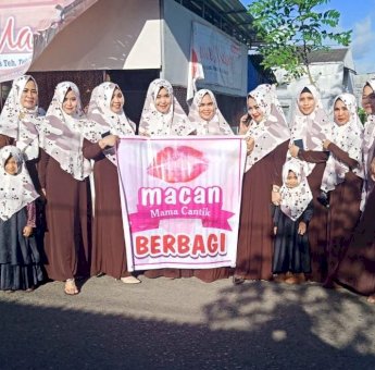 Komunitas Mama Cantik di Bone Berbagi Ke Panti Asuhan
