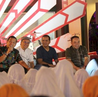 Pj Wali Kota Makassar Menangis di Hadapan Anak Panti Asuhan, Ada Apa?