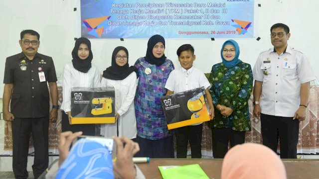 Asisten 2 Pemkab Gowa Ucapkan Selamat Atas Terpilihnya Kembali Aliyah di DPR
