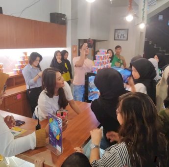 Dapur Asix by Keluarga A6 Gelar Meet And Greet di Makassar