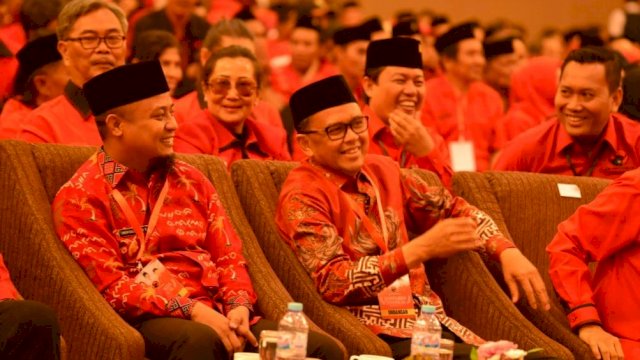 Gubernur dan Wakil Gubernur Sulsel, Prof Nurdin Abdullah dan Andi Sudirman Sulaiman (Prof-Abdalan), menghadiri Konfereda PDI-Perjuangan, di Hotel Claro Makassar, Jumat (19/07/2019).
