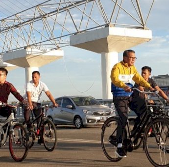 Gubernur Nurdin Abdullah Bersepeda Tinjau CPI