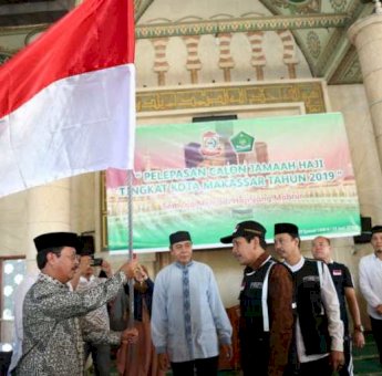 Ansar Resmi Lepas 1.185 Jamaah Calon Haji Asal Makassar
