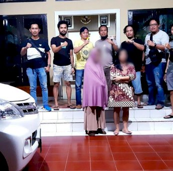 Gelapkan Mobil, Ibu dan Anak Asal Makassar Ditangkap Anggota Polres Bone