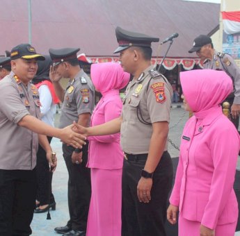 23 Anggota Polres Soppeng Naik Pangkat, Ini Pesan Dedy Dewantho