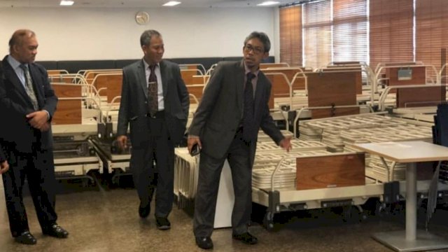 200 tidur medis yang akan disumbangkan ke pemerintah Provinsi Sulawesi Selatan.