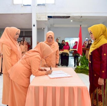 Lies F Nurdin Ajak Semua Istri ASN Jadi Kekuatan Penting Bagi Suami