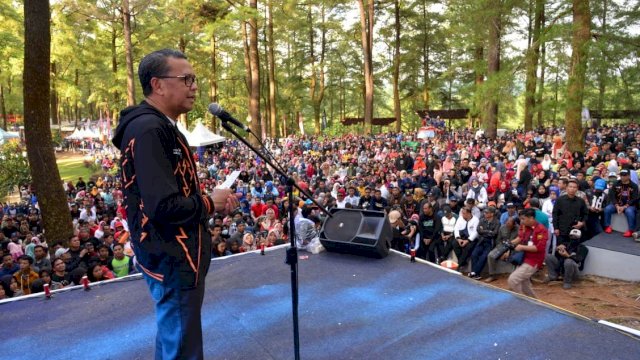 Gubernur Sulsel, Prof. Nurdin Abdullah memberikan sambutan pada pembukaan beautiful Malino.