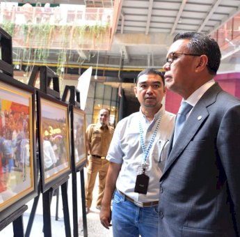 Gelar Pameran Foto Jusuf Kalla, Nurdin Abdullah Apresiasi PFI Makassar