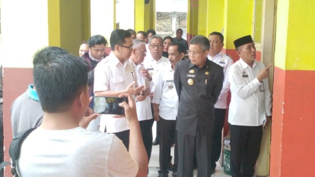 Wali Kota Parepare, HM Taufan Pawe, mengunjungi SMAN 1 Parepare, Rabu (28/08/2019).