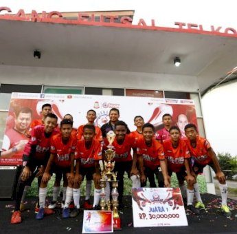 Iqbal Suhaeb Tutup Turnamen Futsal WaliKota Cup III