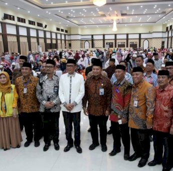 Iqbal Suhaeb dan Nurdin Abdullah Sambut Kedatangan Kloter Pertama Jamaah Haji Asal Makassar