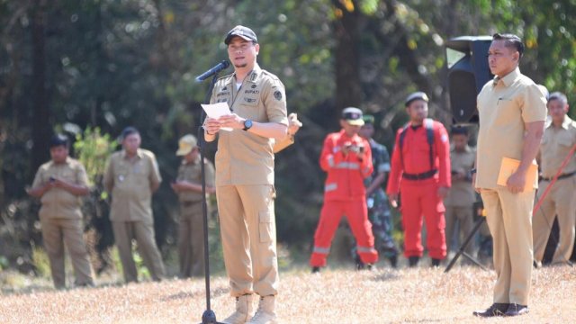 Apel Gelar Terpadu Penanganan Kebakaran Hutan dan Lahan di Wilayah Kabupaten Gowa di Lapangan Kantor Manggala Agni KLHK Daops Gowa, Kecamatan Parangloe, Selasa (20/08/2019). 