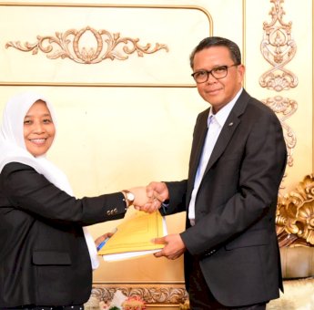 Gubernur Nurdin Abdullah Terima Dokumen Caleg Terpilih DPRD Sulsel