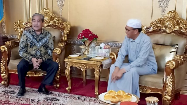 Gubernur Sulsel Prof. Nurdin Abdullah menerima Bupati Sidrap Dolla Mando, di Rujab Gubernur Sulsel Jalan Jenderal Sudirman Makassar, Sabtu (03/08/2019).