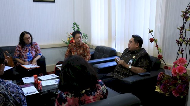 Sekretaris Daerah Sulsel Abdul Hayat Gani, menerima perwakilan Japan International Cooperation Agency (JICA), di Ruang Kerja Sekda, Jumat (02/08/2019).
