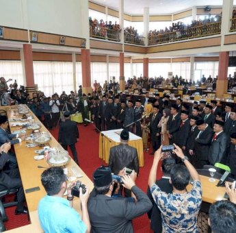 45 Anggota DPRD Bone Resmi Dilantik, Berikut Daftar Namanya