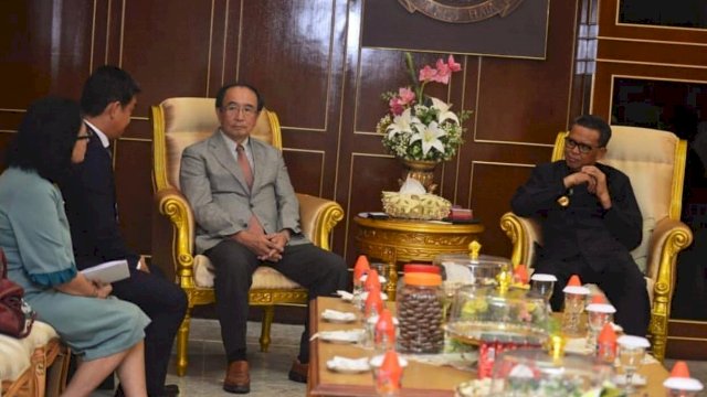 Gubernur Sulsel Prof. Nurdin Abdullah, menerima Audiensi dari Japanese Center Indonesia, Selasa (13/08/2019).