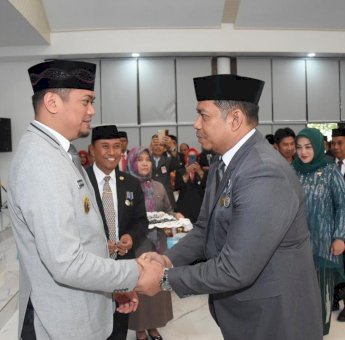 278 ASN Pemkab Gowa Terima Tanda Kehormatan Satya Lencana Karya Satya