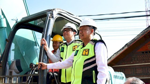 Launching pelebaran jalan, Toraja Utara, Kamis (22/08/2019).