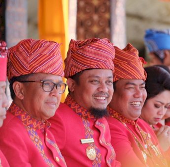 Andi Sudirman Apresiasi Toraja Mampu Pertahankan Budaya Leluhur