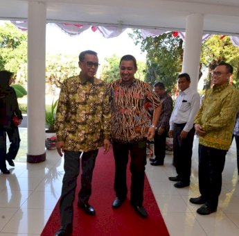 Sama-sama Alumni Unhas, Gubernur Sulsel dan Menteri Besar Johor Malaysia Reuni Saat Bahas Kerjasama