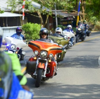 Hadiri HUT Toraja, IAS dan 50 Anggota HDCI Naik Harley Dari Makassar