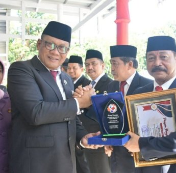 Wabup Gowa Terima Penghargaan dari Kementerian ATR/BPN