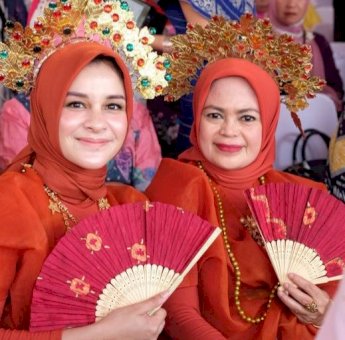 Tim PKK Gowa Kenalkan Baju Bodo Modern di Jambore Nasional 2019