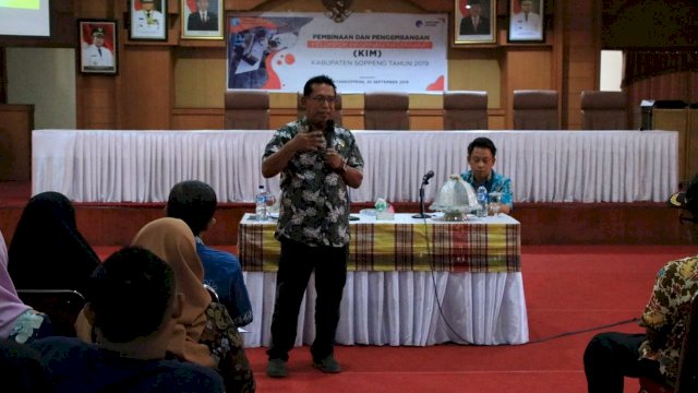 Pembinaan dan Pengembangan Kelompok Informasi Masyarakat (KIM), berlangsung di Ruang Pola Kantor Bupati Soppeng, Jumat (20/09/2019).