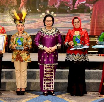 PKK Sulsel Raih Juara 2 Kategori Kreativitas dan Keunikan Tim pada Jambore PKK 2019