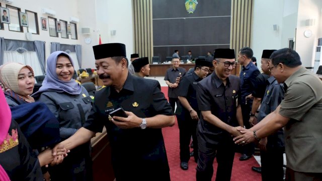 Tetapkan Fraksi Partai dan Pimpinan DPRD, Wabup Gowa harap Terus Bersinergi