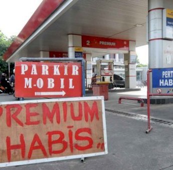 Anggota DPRD Soppeng Soroti Kelangkaan BBM Jenis Premium