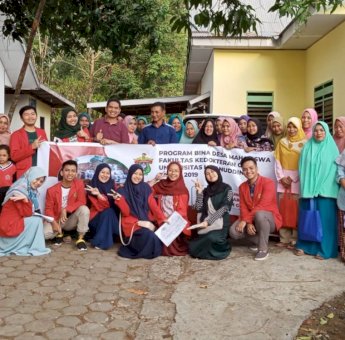 Kemahasiswaan FKG Unhas Adakan Kegiatan Bina Desa di Parangloe Gowa