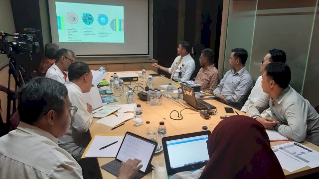 Bupati Gowa Adnan Purichta Ichsan, melakukan presentasi profil dan program daerah dalam sektor pendidikan di Hotel Kristal, Jalan Terogong Raya, Cilandak, Jakarta Selatan, Senin (28/10/2019).