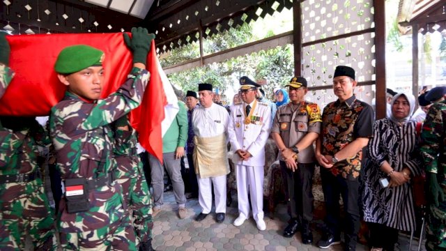 Gubernur Sulsel Jadi Irup Pelepasan Jenazah Almarhum ZB Palaguna