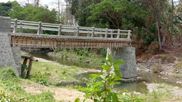 Anggota DPRD Soppeng Pertanyakan Perbaikan Jembatan Mallanroe yang Anggarannya Sudah Ada di Dinas PU