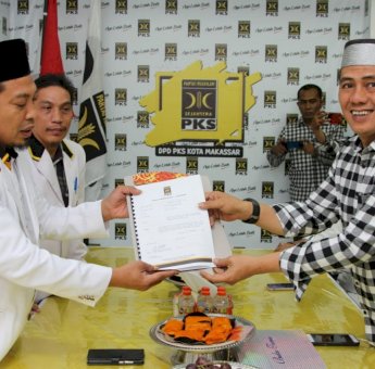 Pilwali Makassar 2020, Deng Ical Kembalikan Formulir di PKS dan Perindo