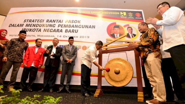 Di Depan Dirjen Menteri PUPR, Gubernur NA Uraikan Satu Tahun Capaian Sulsel