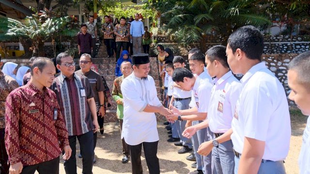 Ikuti Arahan JK, Andi Sudirman Kunjungi SMA Negeri 2 Tinggimoncong Gowa