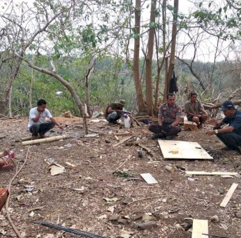 Polisi Temui Warga, Bahas Kebakaran Hutan dan Lahan di Pattalassang Gowa