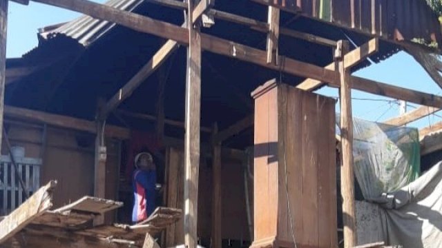 Kondisi Rumah Korban Angin Puting Beliung di Kabupaten Soppeng, Selasa (05/11/2019).