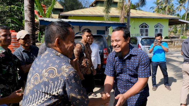 Wagub Andi Sudirman Temui Warga Desa Terpencil di Sinjai