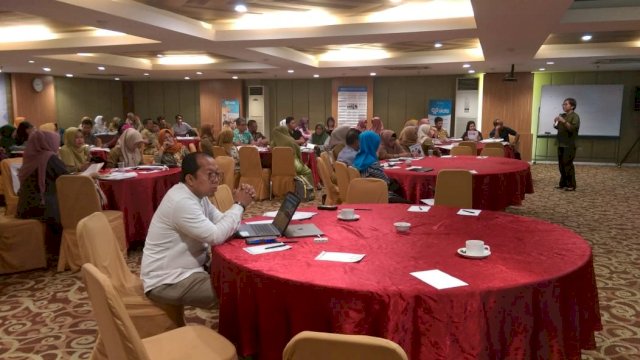 BKKBN Sulsel Bahas Pentingnya Peran Media Massa Dalam Sosialisasi KB