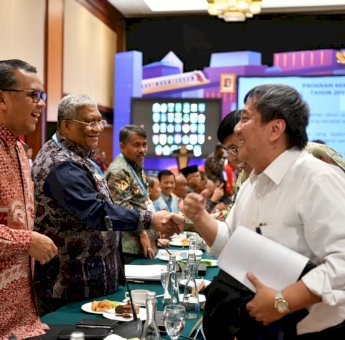 Di Depan Menteri PUPR, Nurdin Abdullah Paparkan Daerah Terisolir di Sulsel