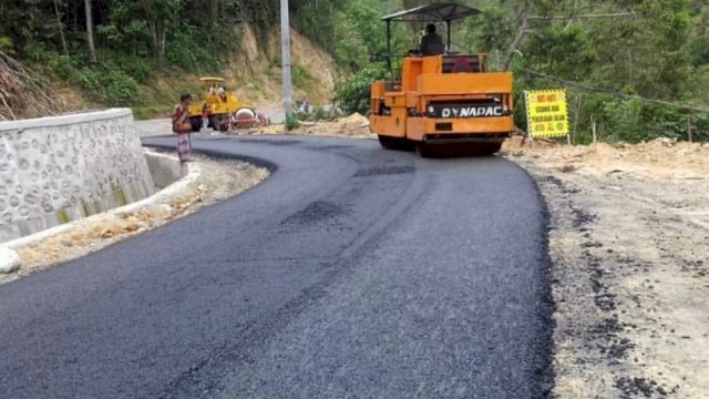 Akhirnya, Jalan Menuju Seko Luwu Utara Mulai Diaspal